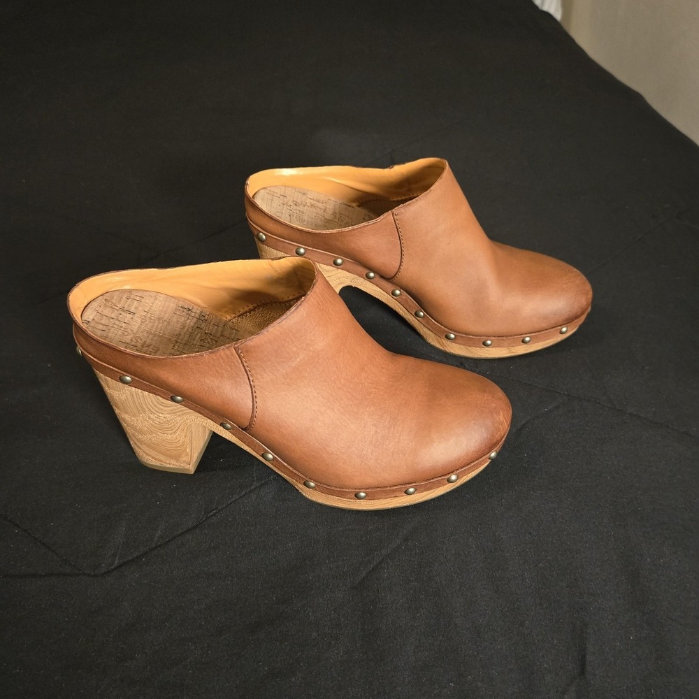 Cork-Ease Heels Womens Size 9 Brown Leather Mule Clog Studded Block Heel Slip On